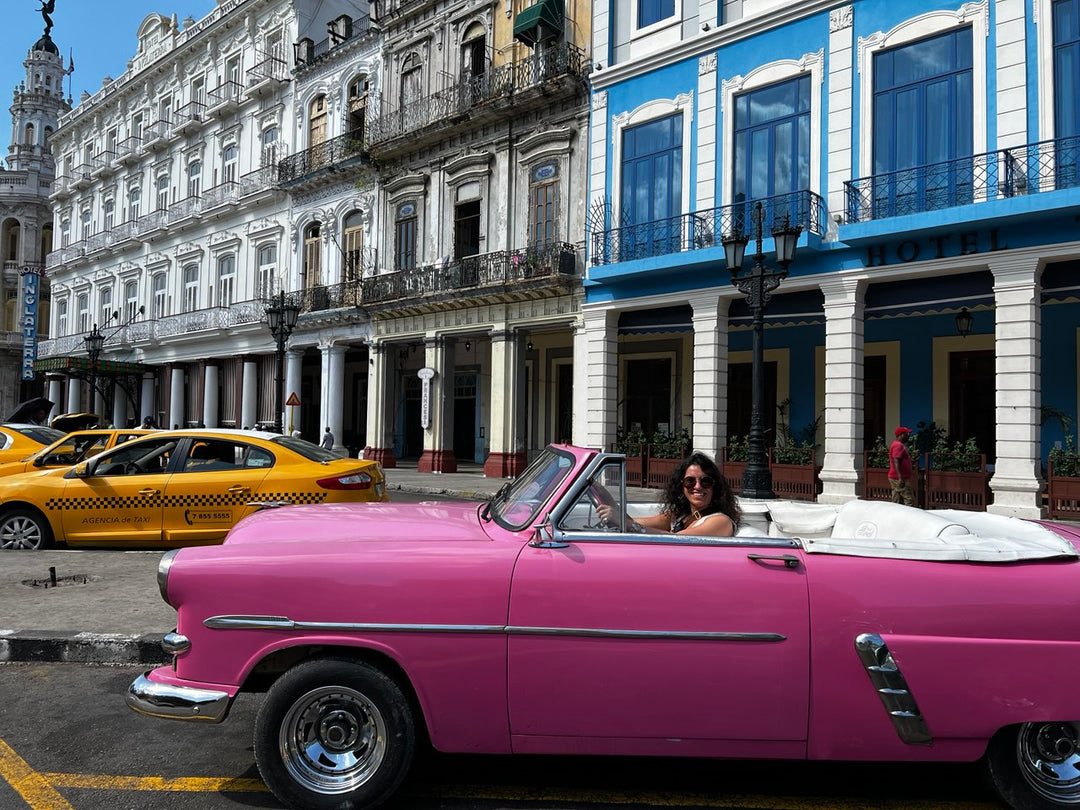 A Vintage Escape in Havana: My Stay at Capitolio Residences (2023)