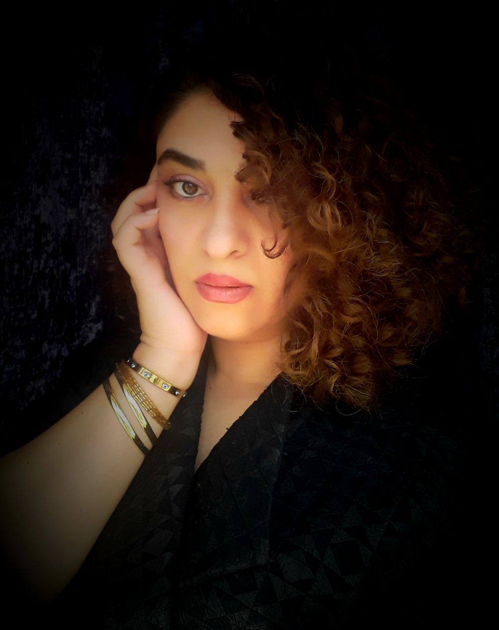 Maryam Shojaeeyan - Architecture in Lines, Poetry in Metal