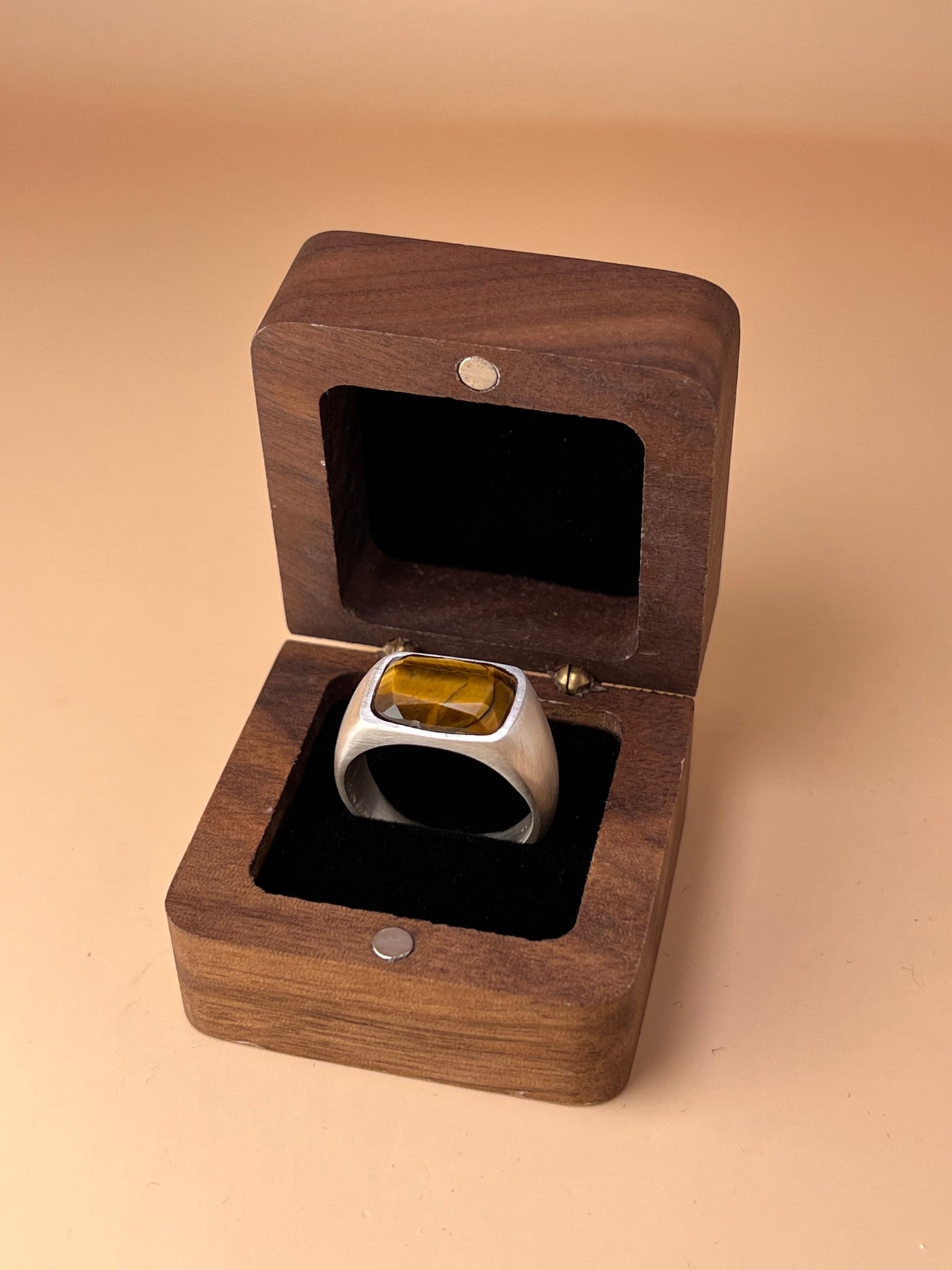 The Eye of Power – Artisan Silver Ring with Tiger’s Eye