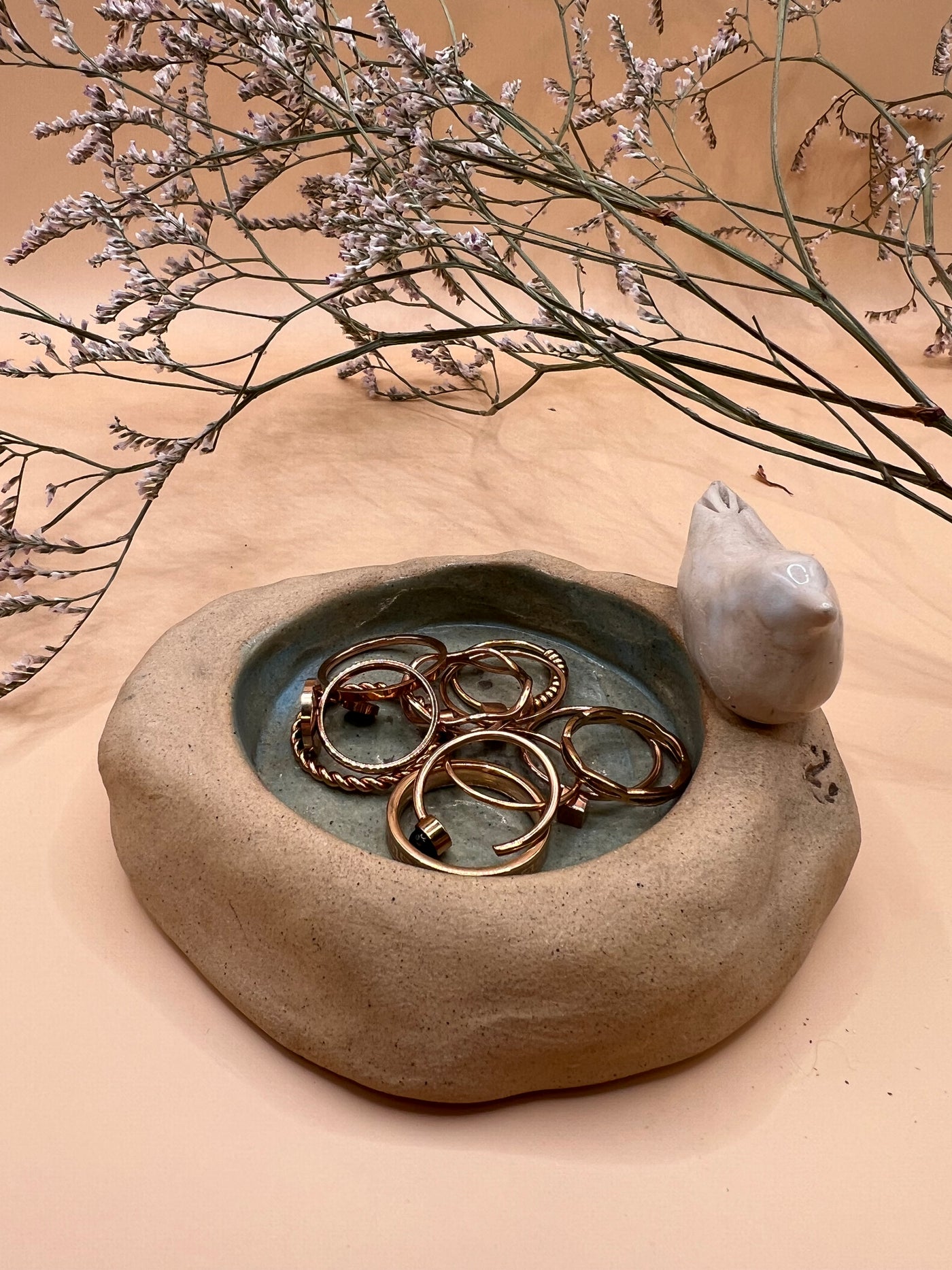 Bird love handcrafted Ceramic candle Jewelry display size 10x9x5.5 cm