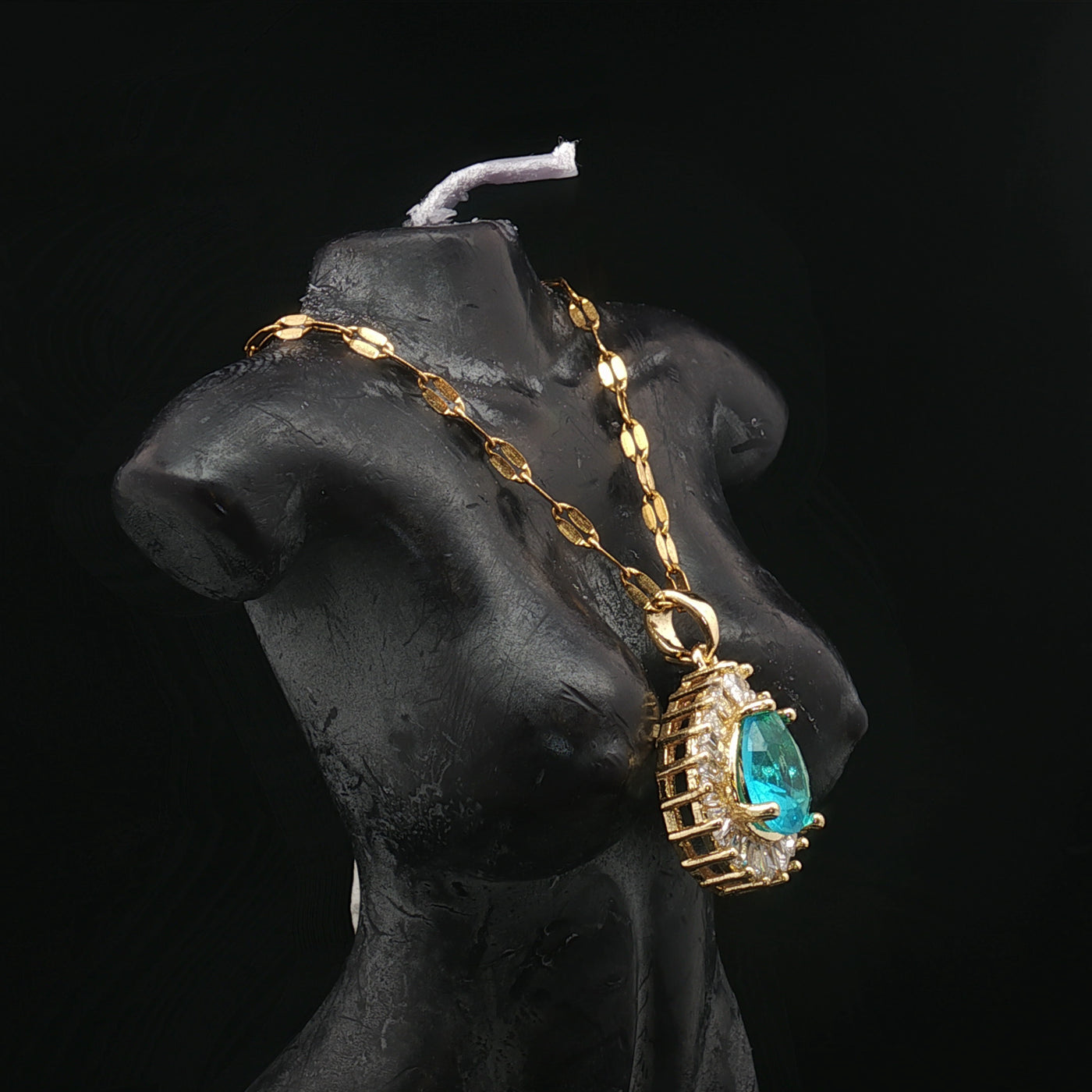 Blue Royale – Zirconia Crown Pendant