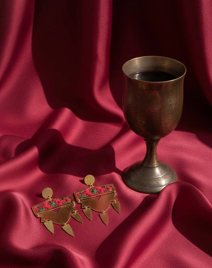 Saghi – The Goblet of Light

Pour the wine of love into my cup, and let my soul awaken.