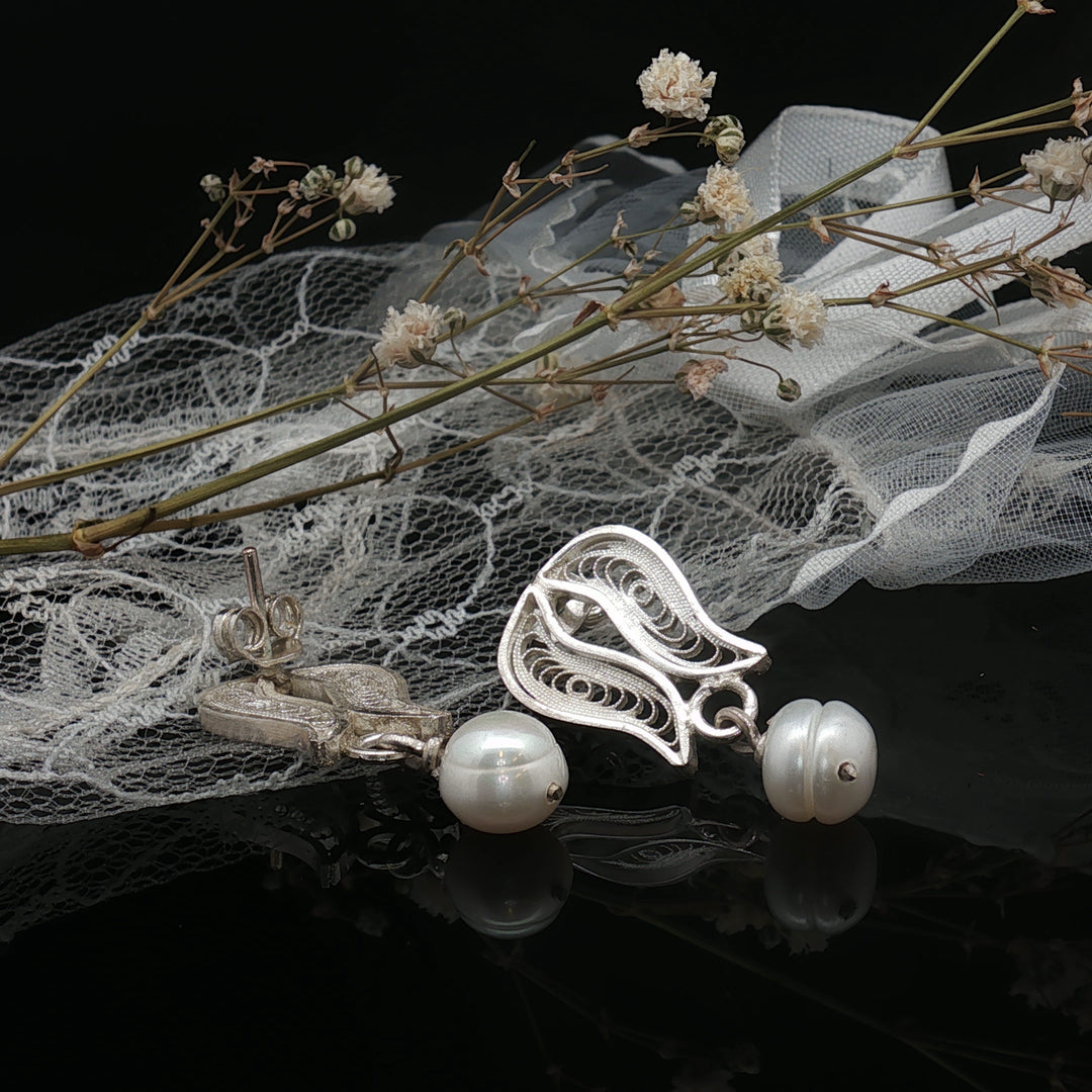 Persian Fritillaria – Zanjan filigree Malileh Pearl handmade Iranian Earrings (999 Silver)