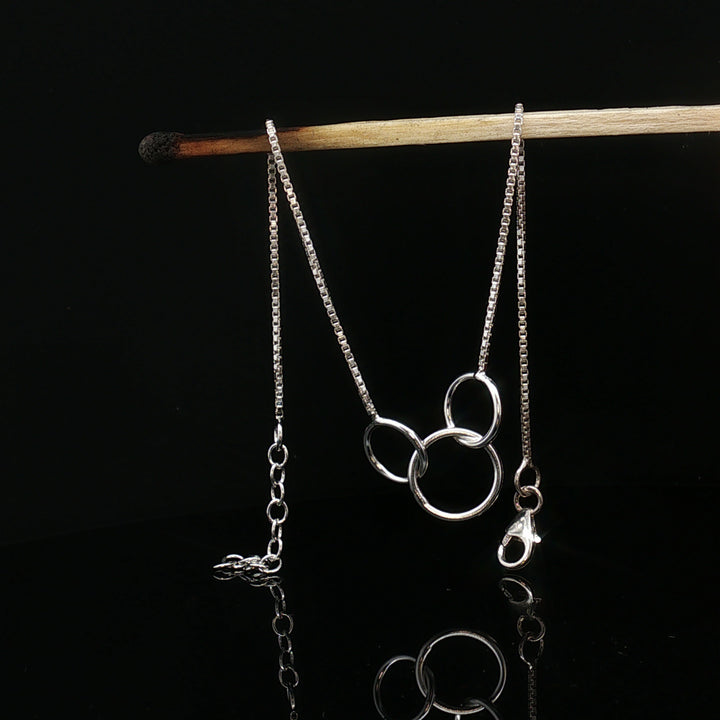 Scandinavian Flow Bracelet
