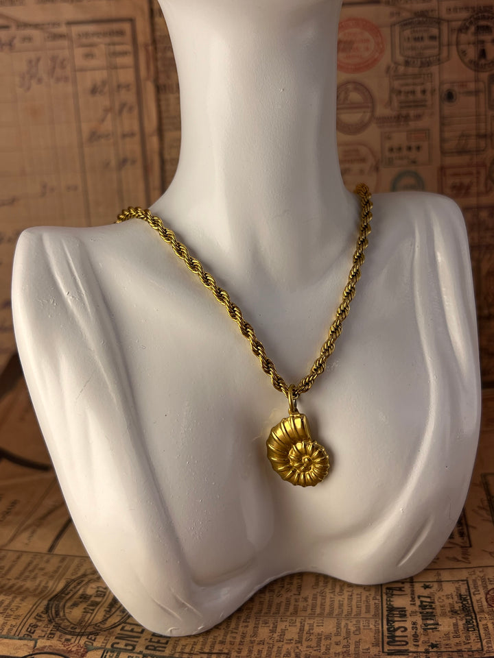 Golden Shell Amulet