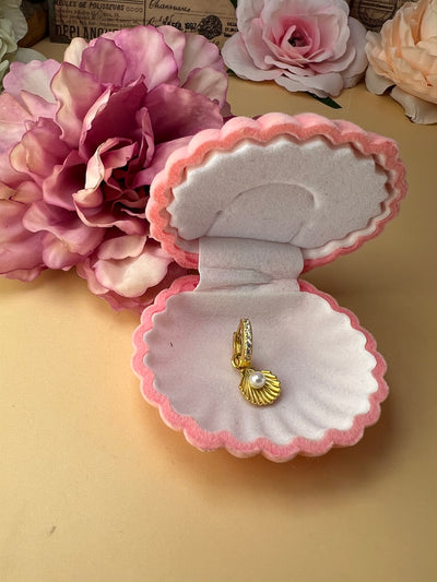 Oceana Whisper – Gold-Plated Shell & Pearl Hoop (Single Piece)