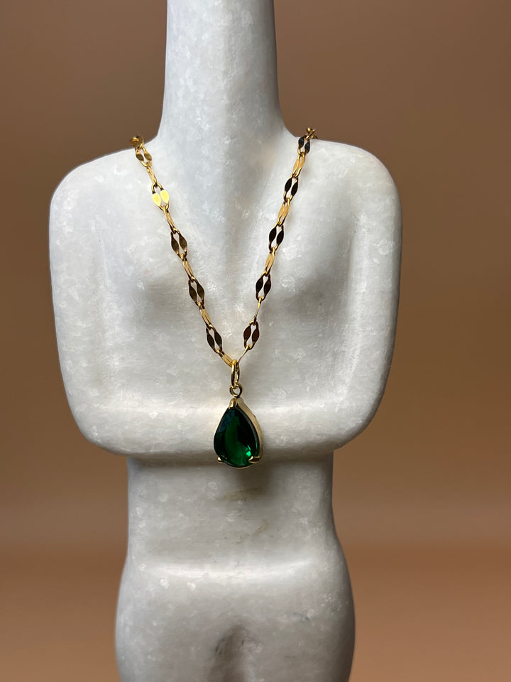 “Emerald Elegance” – Green Zirconia Crystal & Stainless Steel Pendant