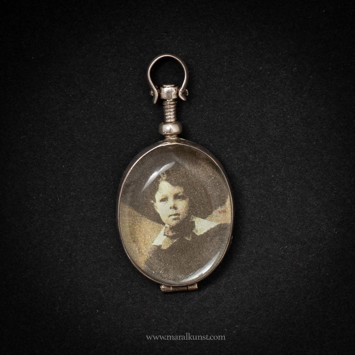 Mexican Photograph Medallion