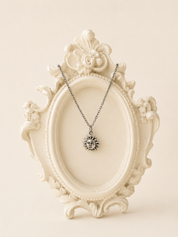 Little Sun Necklace – Stainless Steel Chain & Silver-Plated Sun Charm |
