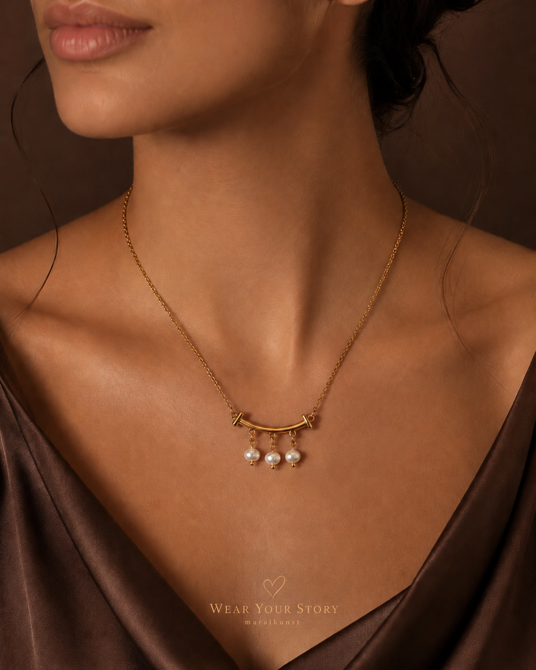 Three Quiet Moons – Freshwater Pearl Necklace in Gold-Filled Stainless Steel
