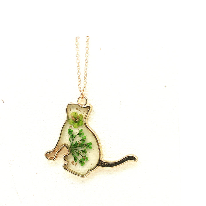 Garden Guardian Cat – Handmade Resin Floral Necklace