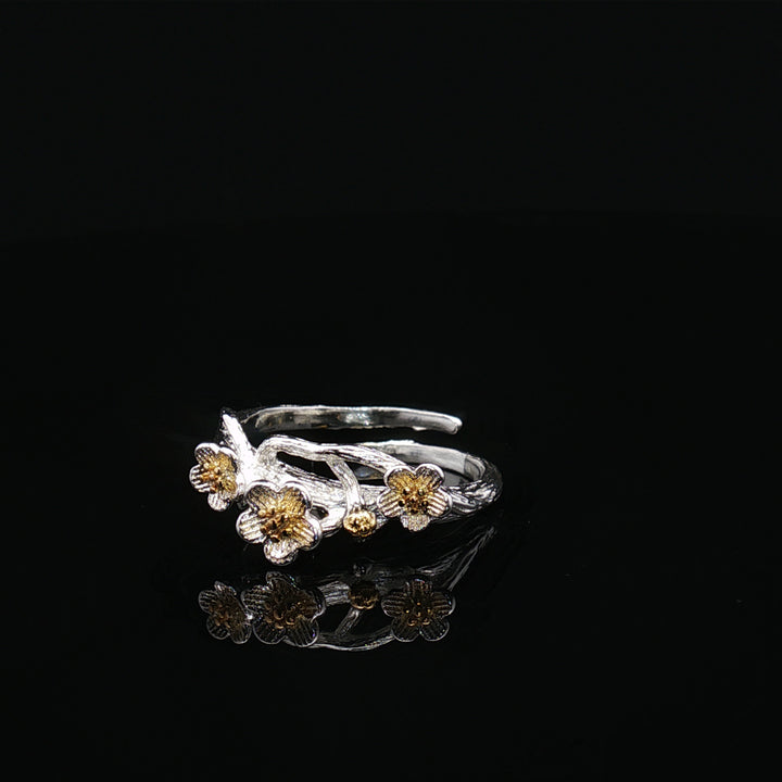 Golden Blossom Silver Ring

Handmade 925 Silver Ring | Iranian Artisan Jewelry