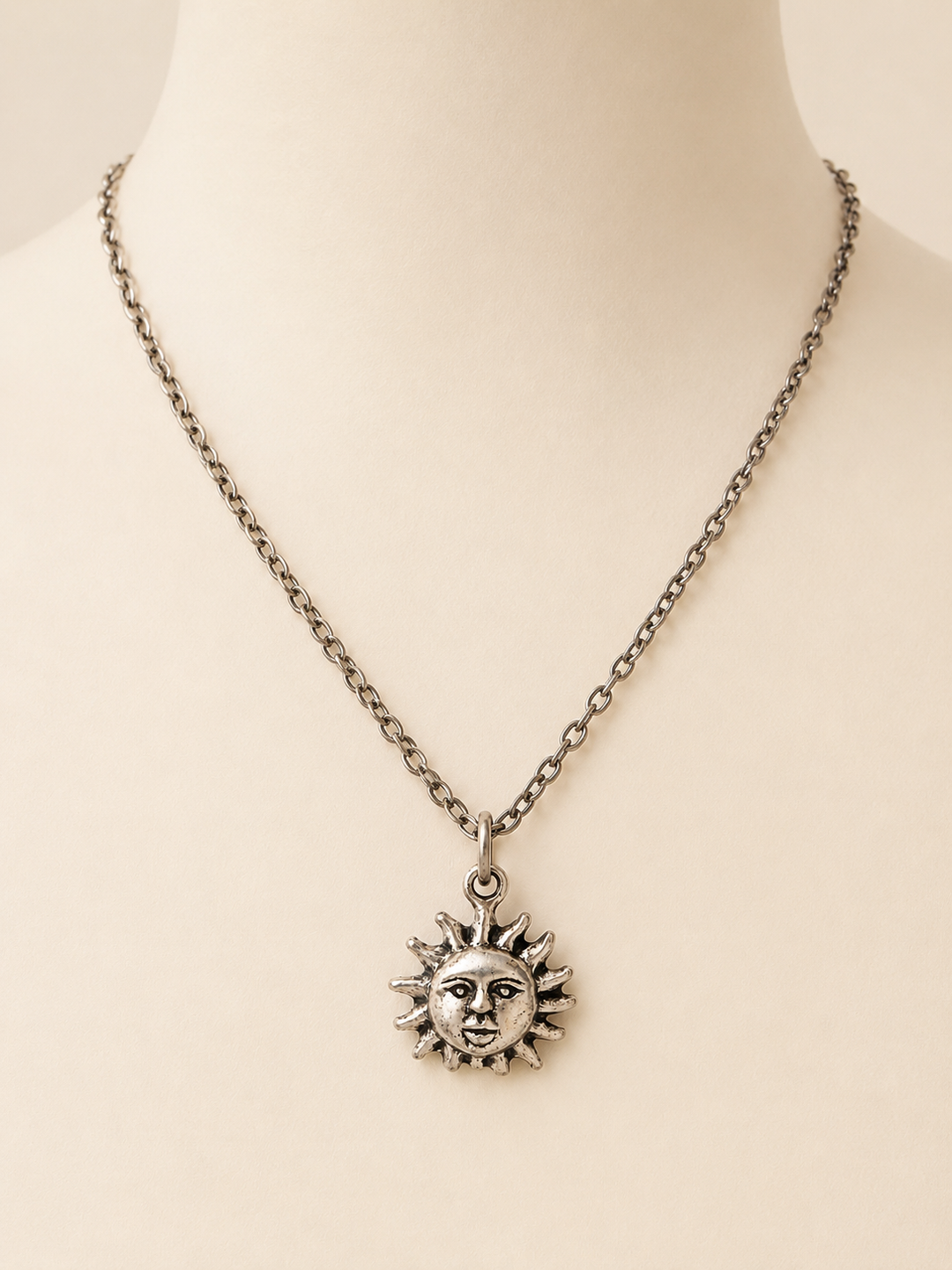 Little Sun Necklace – Stainless Steel Chain & Silver-Plated Sun Charm |