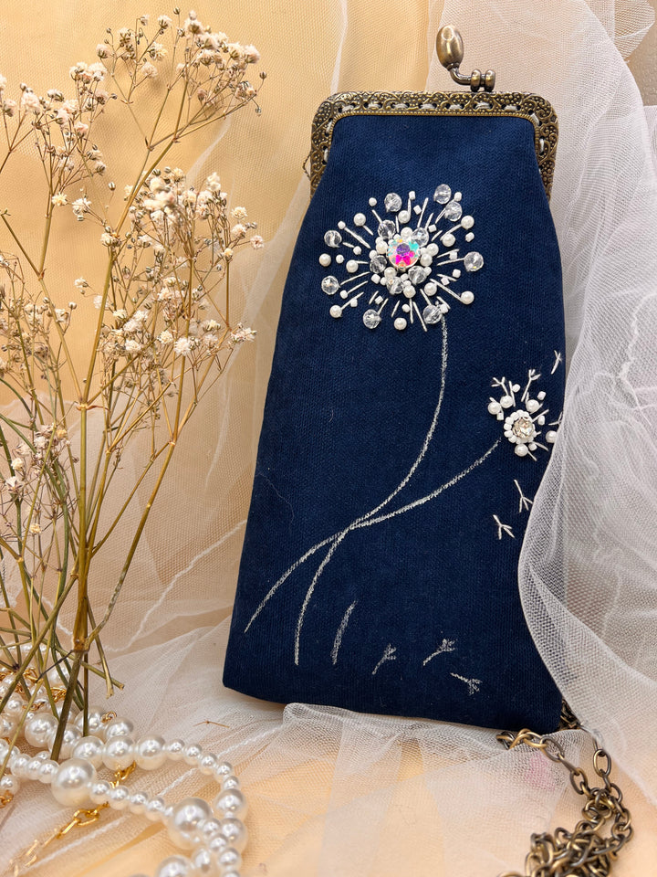 Dandelion Wish – Hand-Embroidered Pearl & Crystal Pouch 20x12 cm