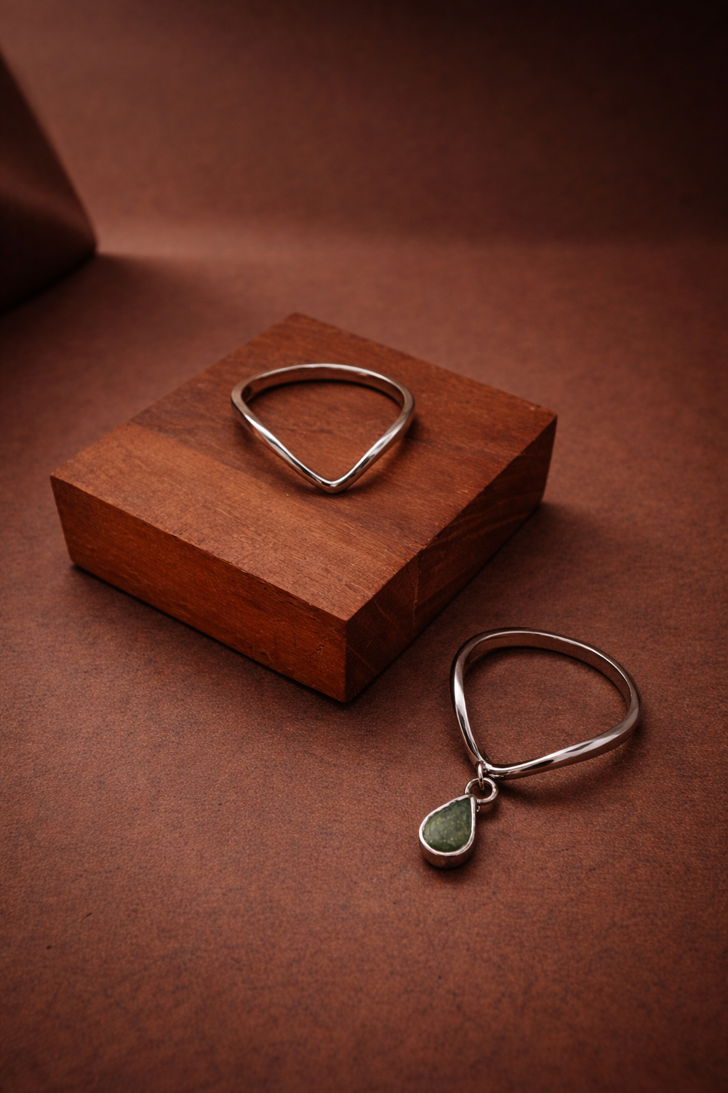 Chekameh – Peridot Teardrop Ring in Sterling Silver 925 | Art Jewelry