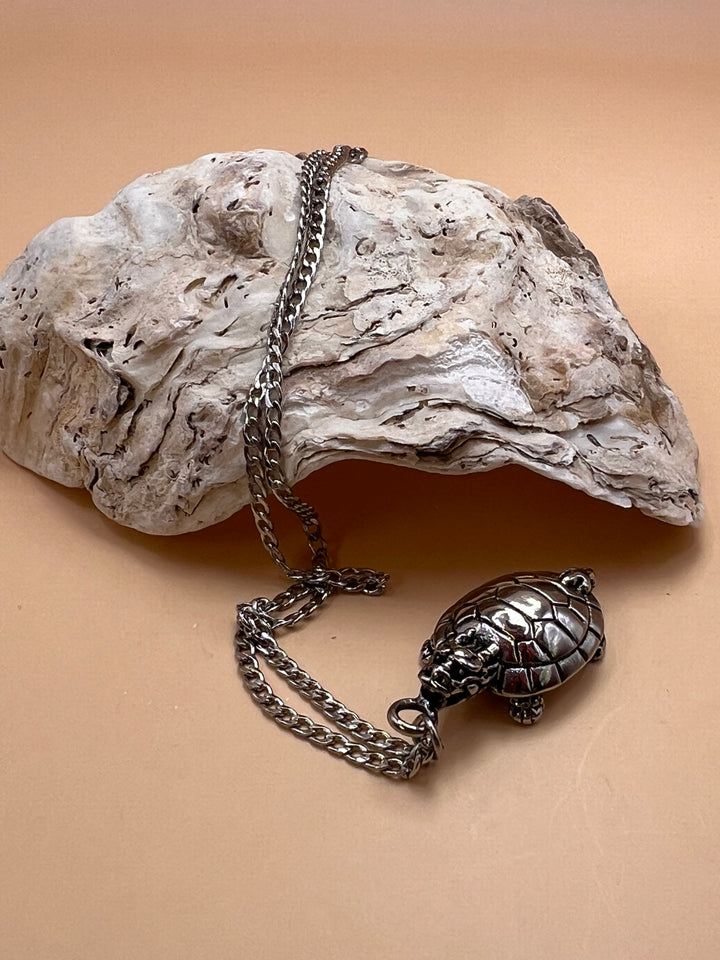 “Ocean Wisdom” – Stainless Steel Turtle Pendant Necklace