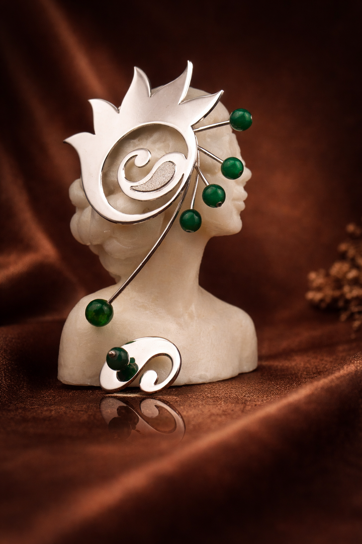 Shoaleh Jadeite Flame Earring – Avant-Garde Art Jewelry | Museum-Quality Fine Jewelry | Maralkunst Curation