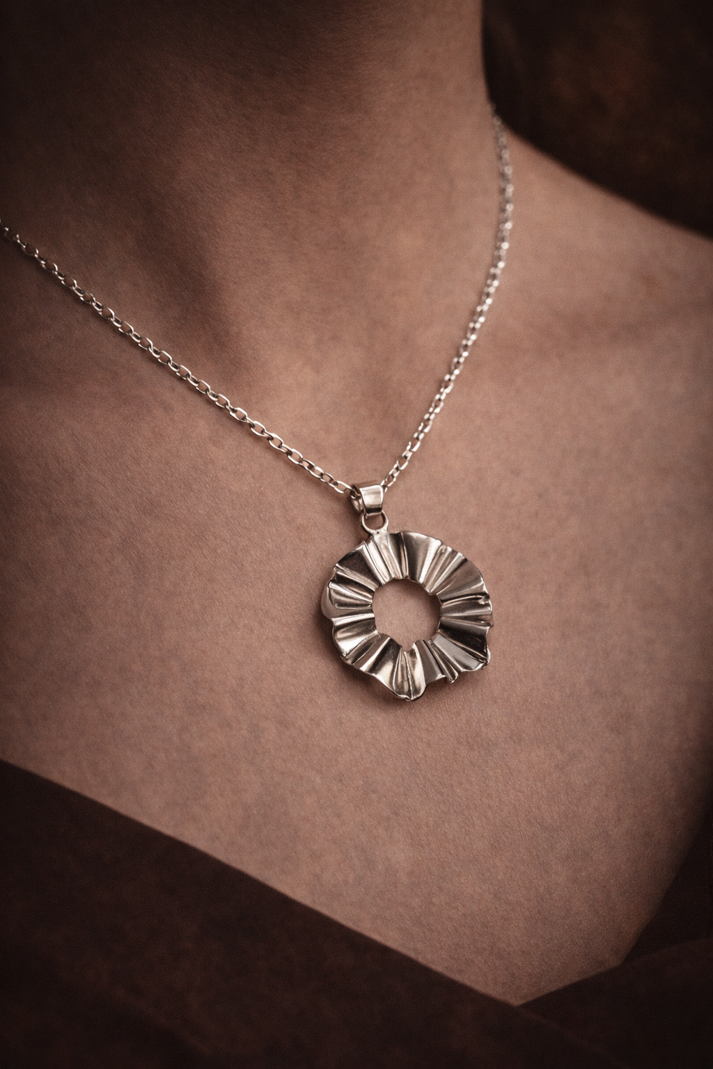 Sheed – Radiance Silver Jewelry Set | Contemporary Art Gallery Jewelry by Maralkunst