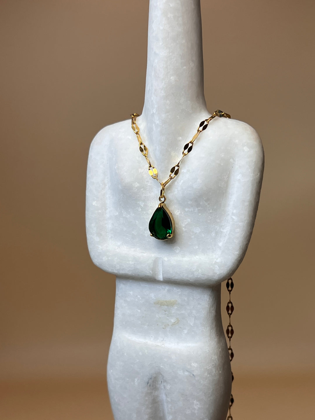 “Emerald Elegance” – Green Zirconia Crystal & Stainless Steel Pendant