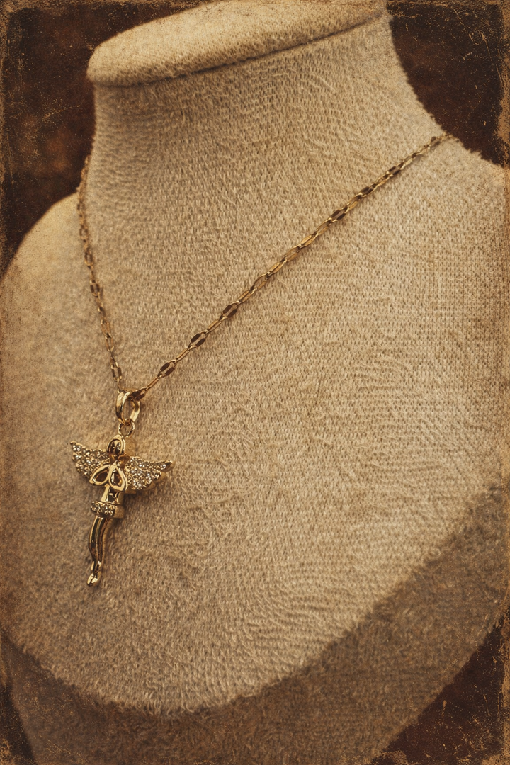 Golden Guardian Wing Angel Necklace – Delicate Gold Filled Pendant

Wear your wings — even when no one sees them.