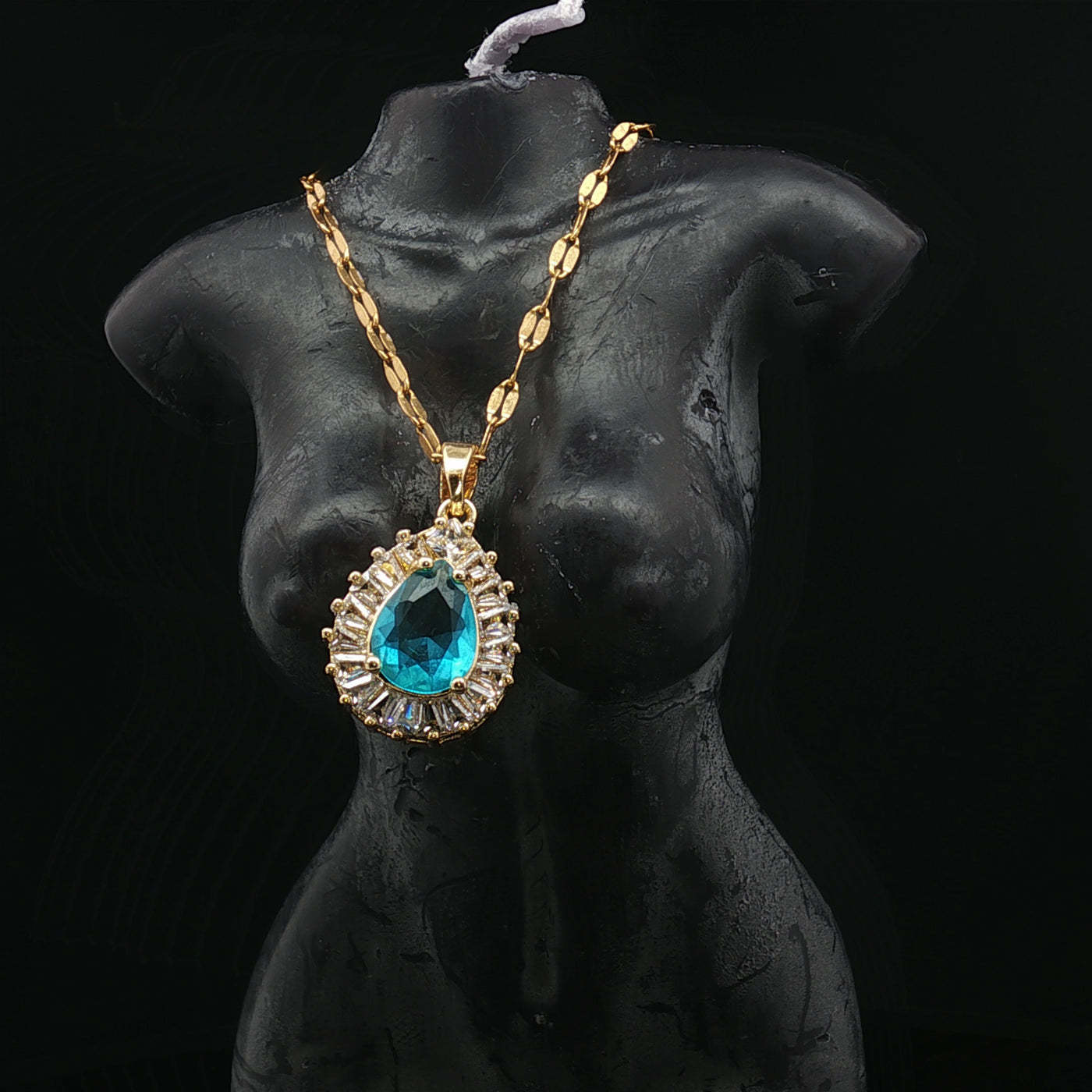 Blue Royale – Zirconia Crown Pendant