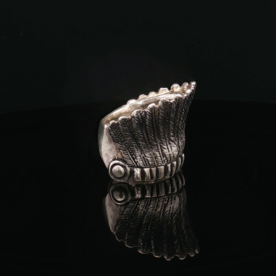 Native American Feather Crown

Limited Edition Sculptural Silver Ring