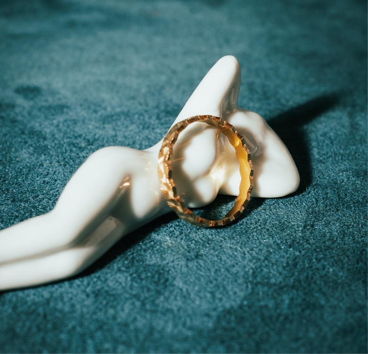 18k Gold premium handcrafted minimal one of a kind design engagement ring