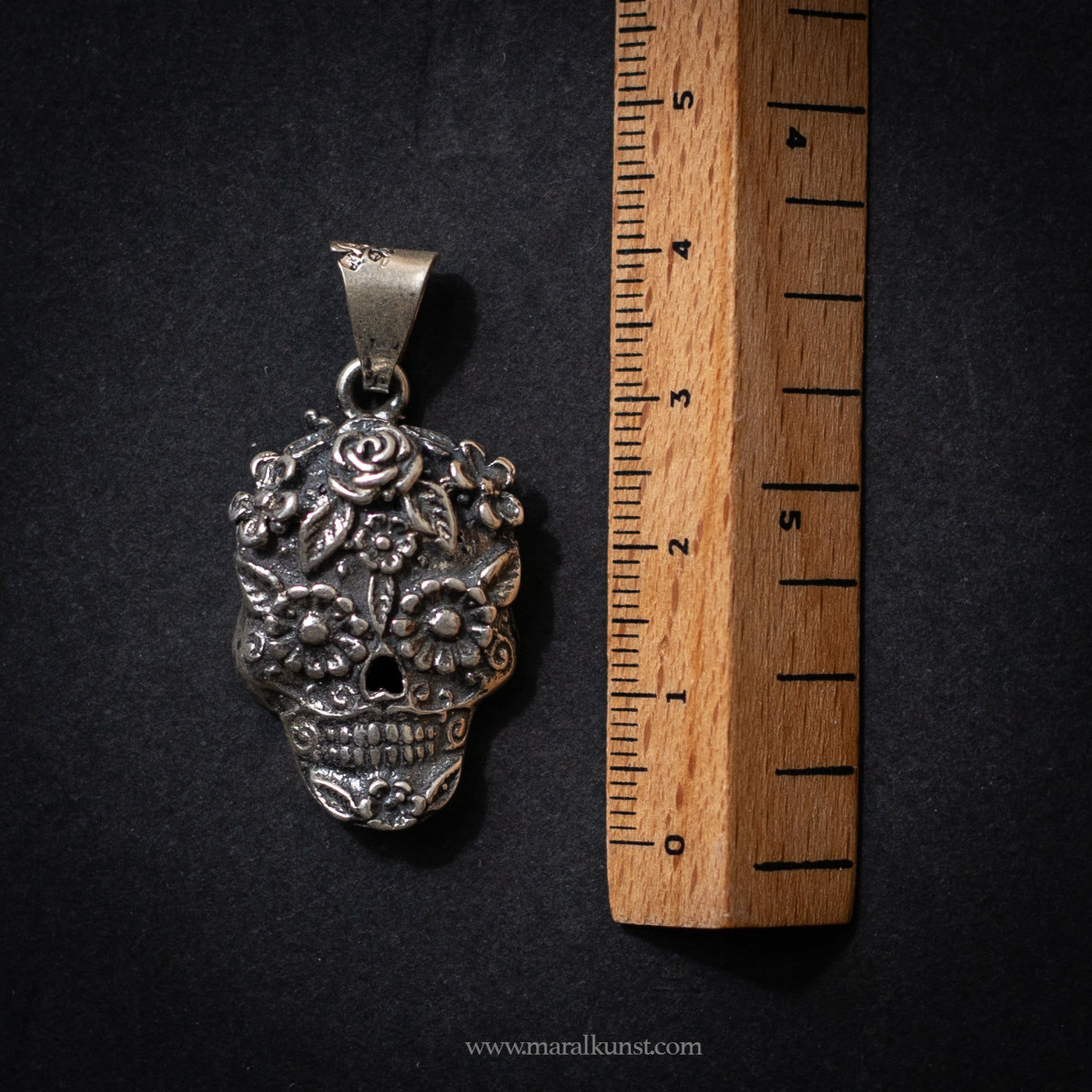 Day of the dead skull pendant