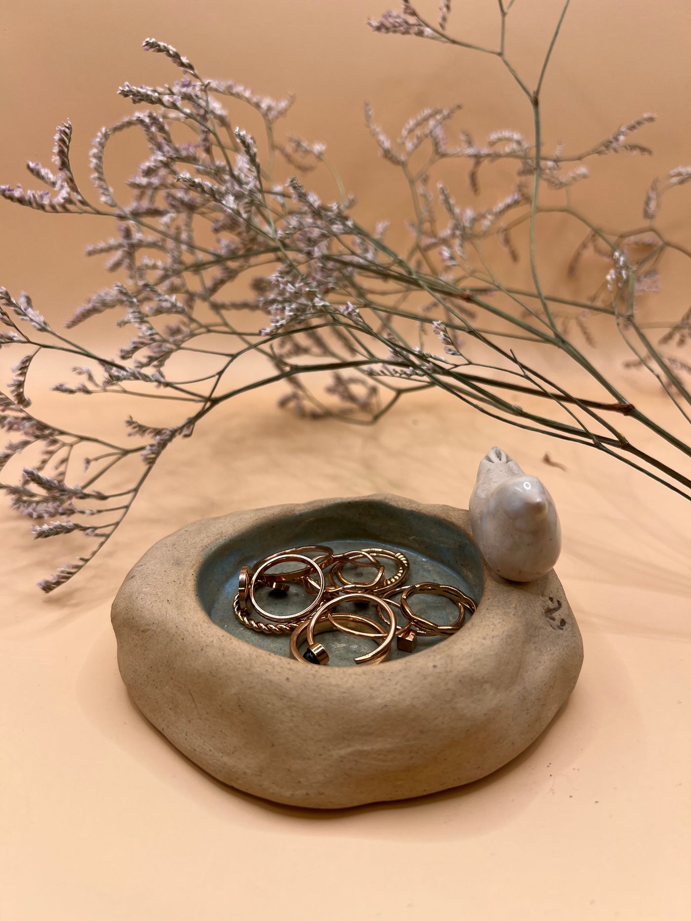 Bird love handcrafted Ceramic candle Jewelry display size 10x9x5.5 cm
