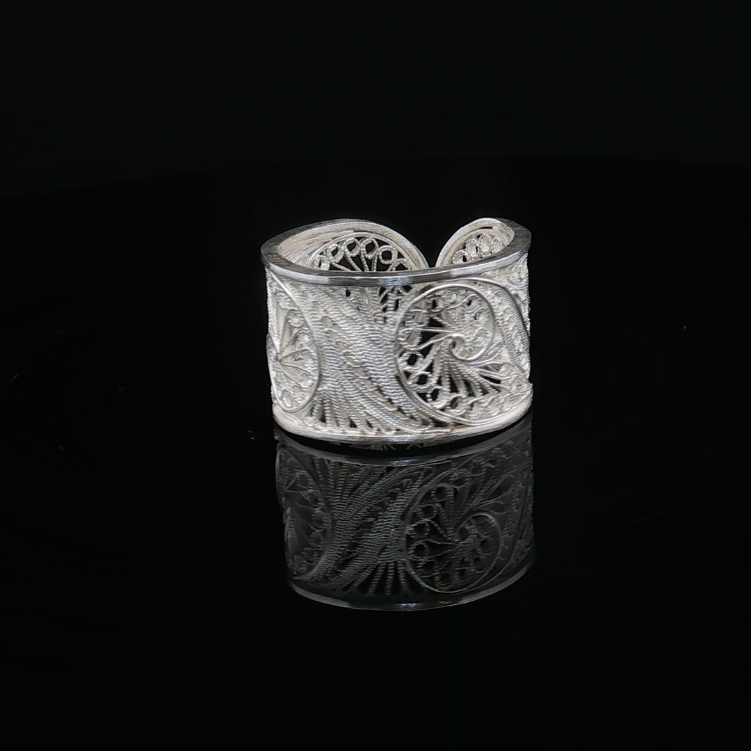 Eternal Flow – Zanjan Filigree Malileh Ring 999 Silver
