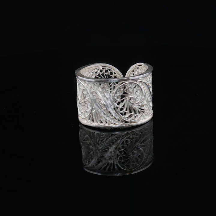Eternal Flow – Zanjan Filigree Malileh Ring 999 Silver