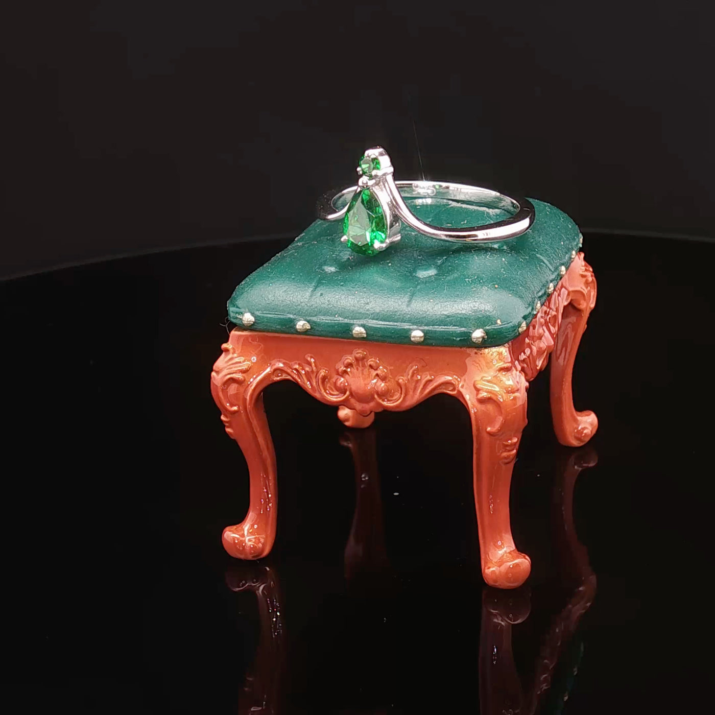 Pear-Cut Green Crystal Ring – Silver Minimal Design | Custom Gemstone & Gold Options