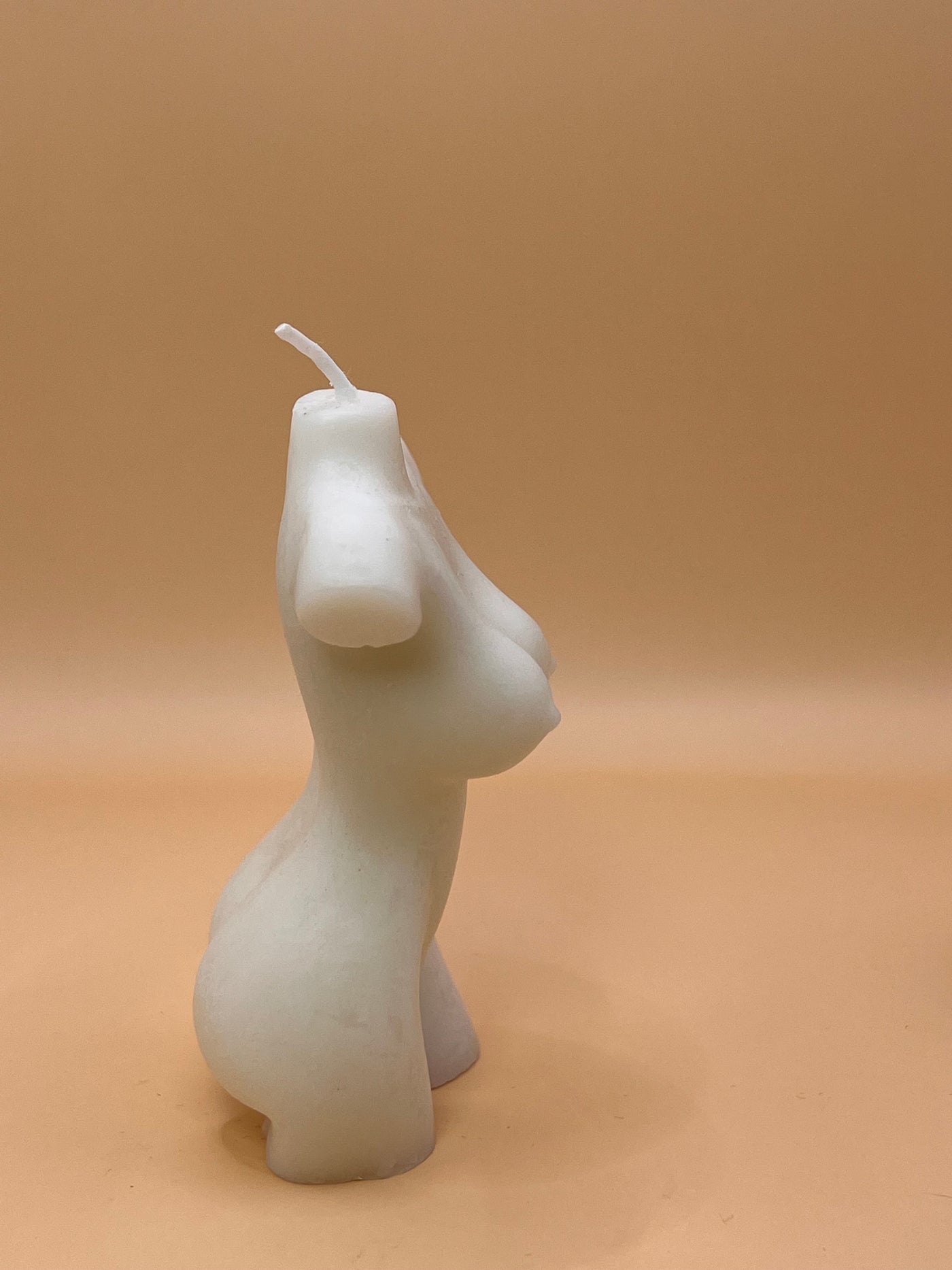 Feminine energy handmade sculpture candle black and white size 10x5 cm