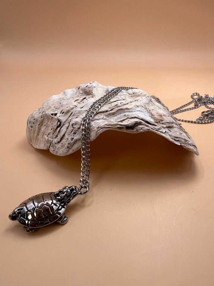 “Ocean Wisdom” – Stainless Steel Turtle Pendant Necklace