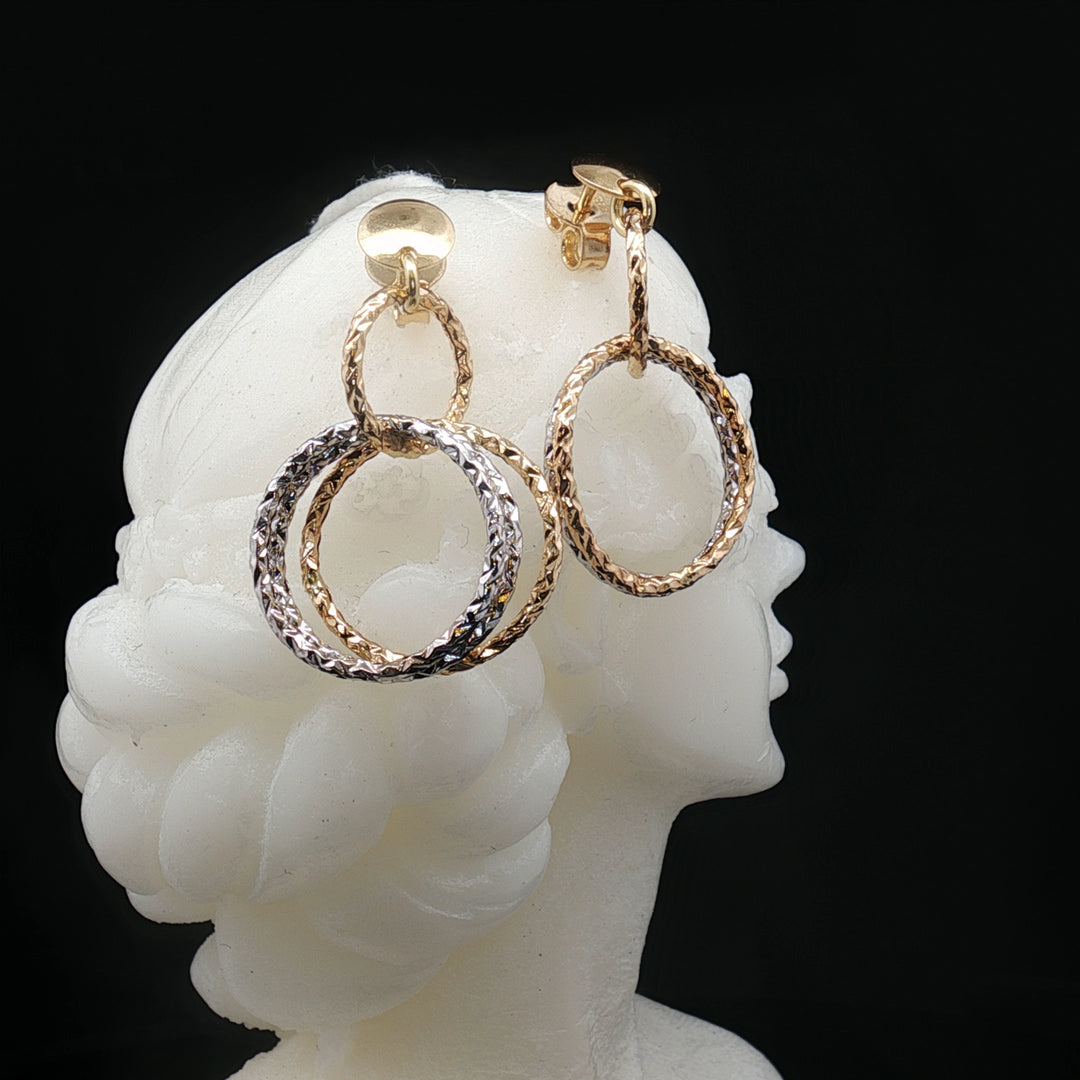 Luce d’Oro Earrings

18K Gold Handmade Italian Earrings | Luca Artisan, Lucca