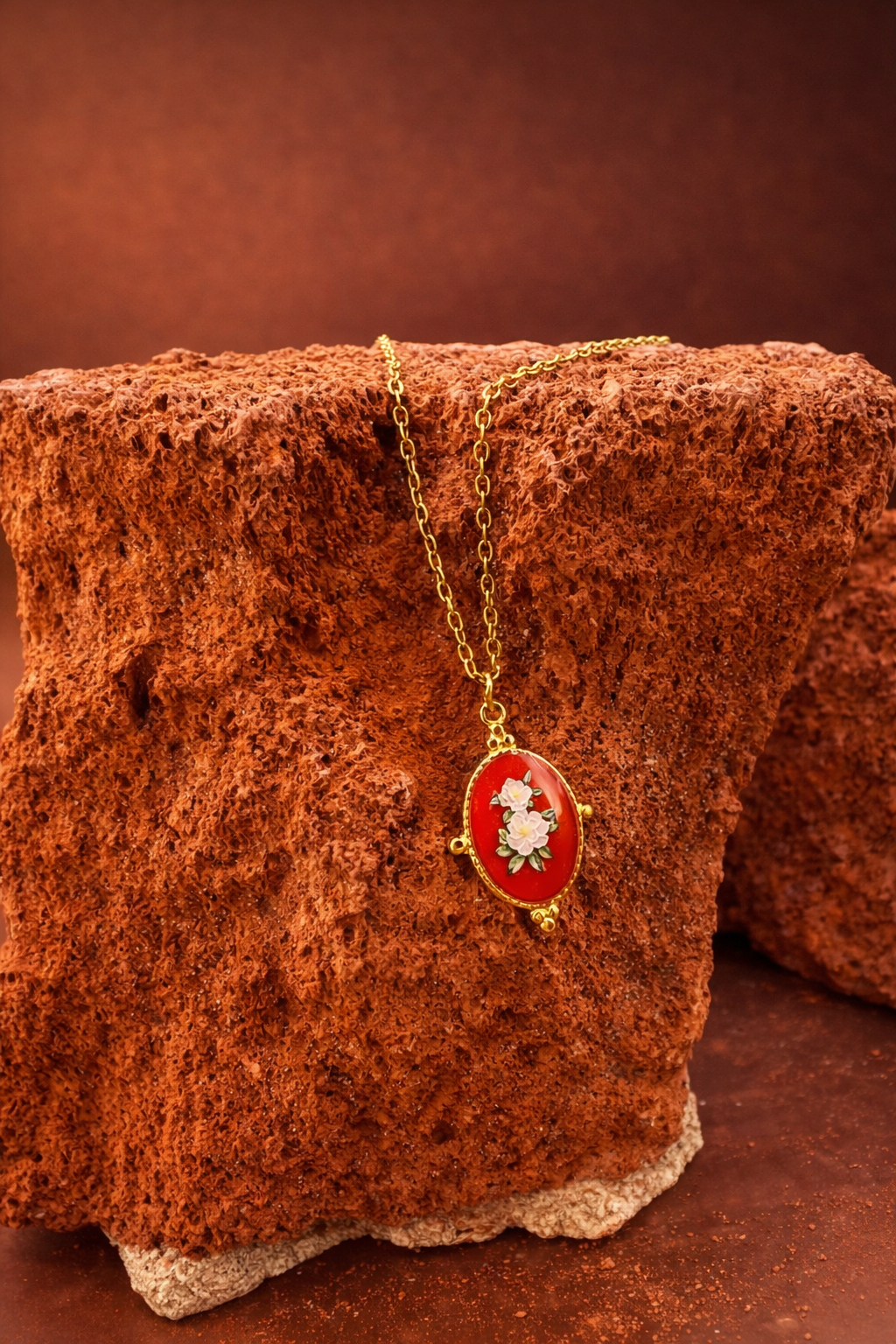 Anatolian Bloom Necklace – Handmade Turkish Inspired Resin Art Pendant
