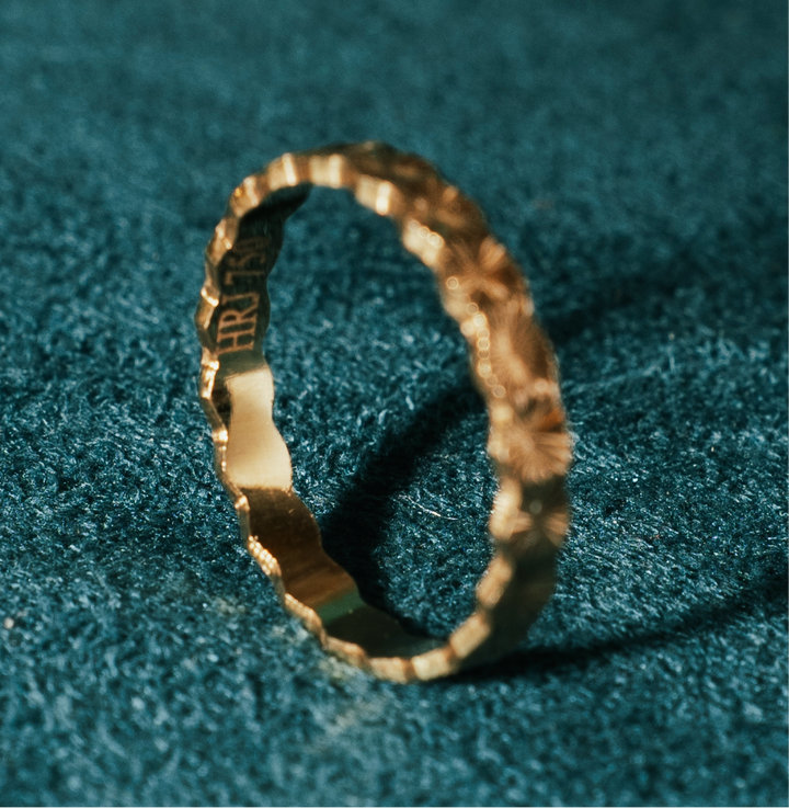 18k Gold premium handcrafted minimal one of a kind design engagement ring