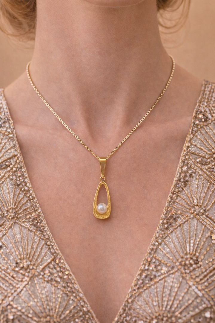 Vintage Nordic Pearl Drop Necklace| A quiet treasure from the past, rediscovered to shine again