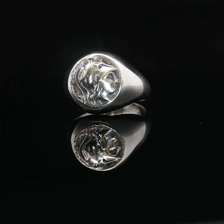 Athena Signet Ring

The face of wisdom, carved in silver — a symbol of strength guided by mind.