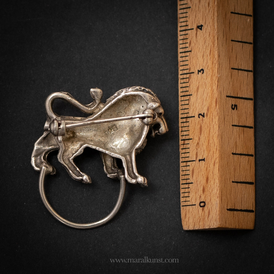 Vintage handcrafted  925 Silver Lion Leo Brooch