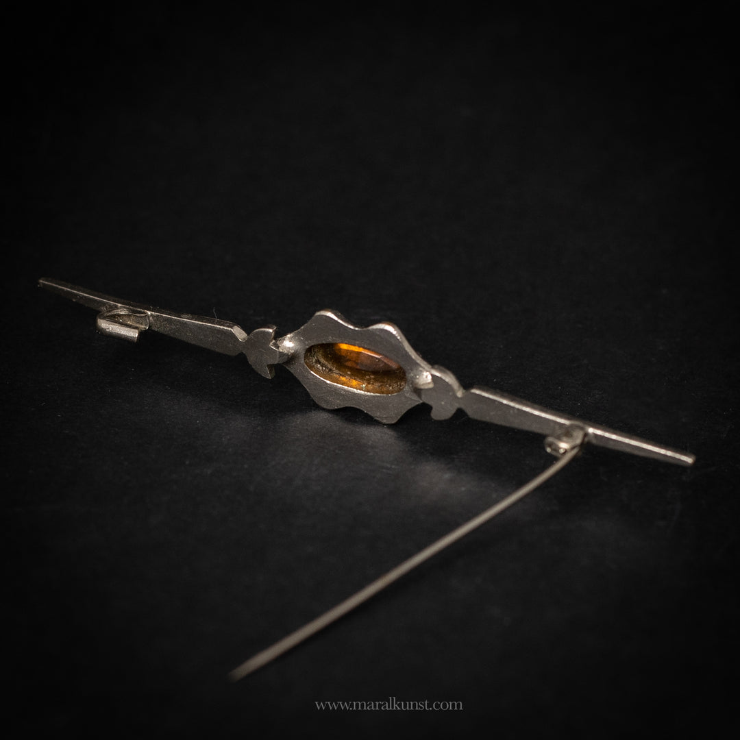 Timeless Ember – Vintage Silver & Amber Brooch