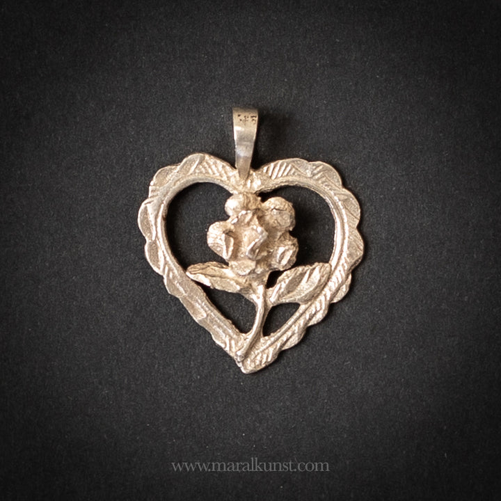 vintage charm 925 silver  Rose in heart pendant