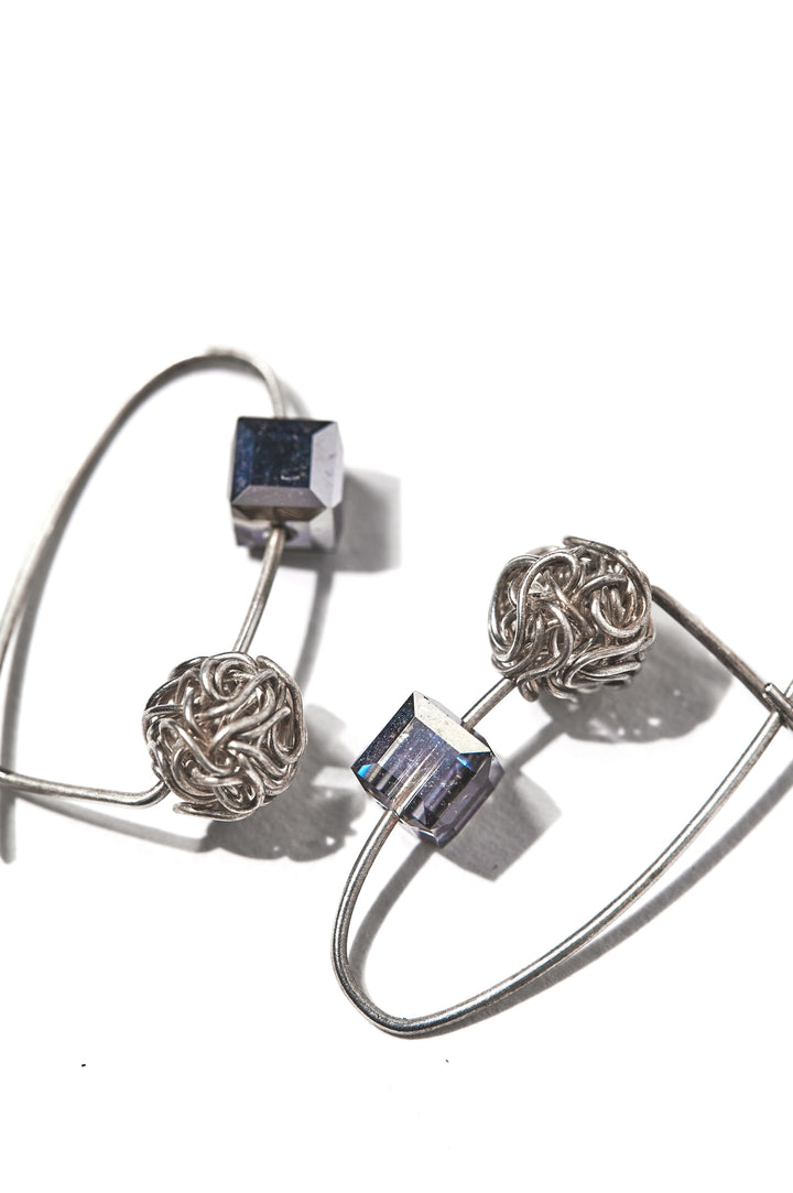 Nudos Chispas Earrings – Gray | Handcrafted 925 Sterling Silver & Swarovski Crystal Earrings | Contemporary Art Jewelry