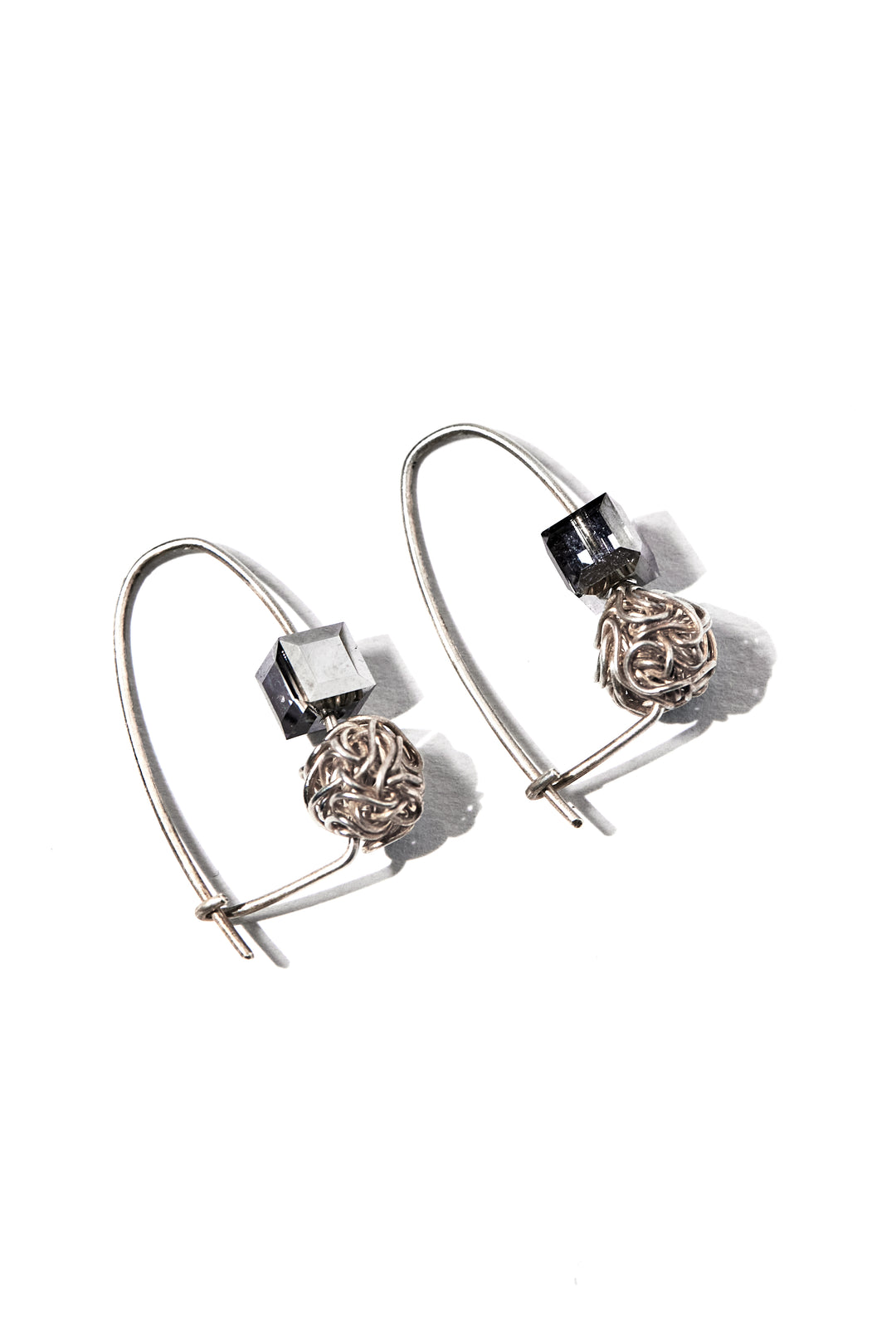 Nudos Chispas Earrings – Gray | Handcrafted 925 Sterling Silver & Swarovski Crystal Earrings | Contemporary Art Jewelry