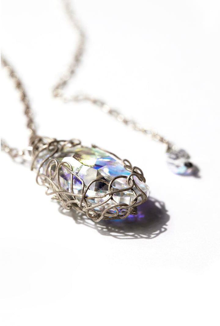 Luz Necklace – Contemporary Sterling Silver & Swarovski Crystal Wearable Sculpture | Curated by Maralkunst