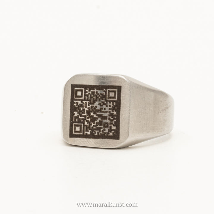 Custom Logo-symbol engraving