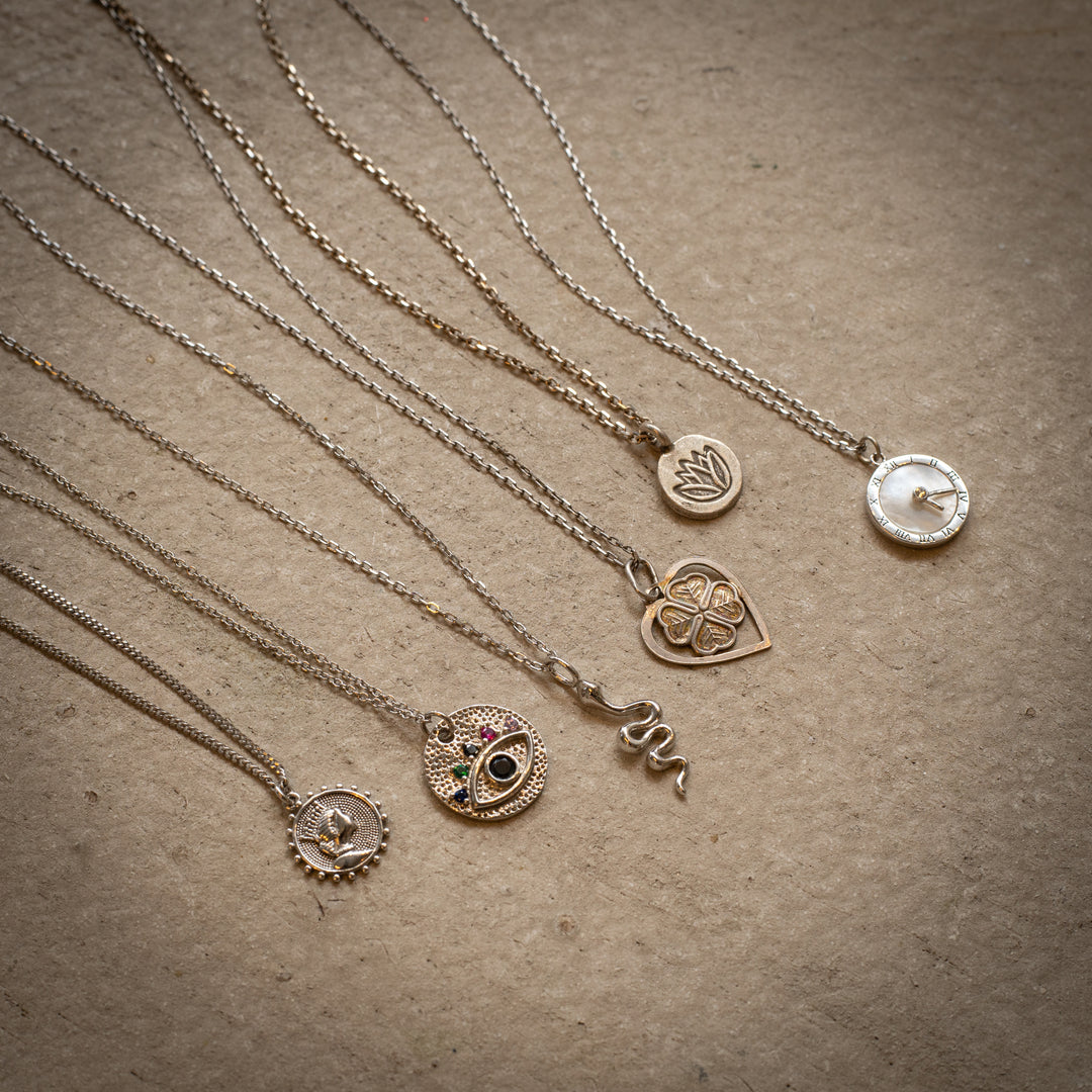 Maralkunst Lutus engraved 925 silver charm necklace