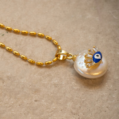 Blue eye with simple chain