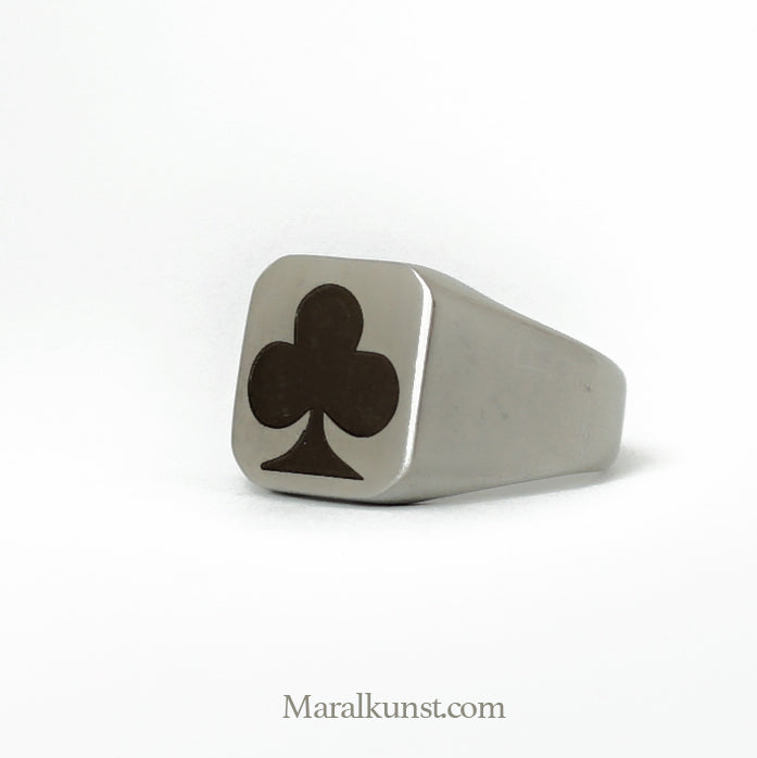 Maral Poker Cards symbol engraved signet ring
