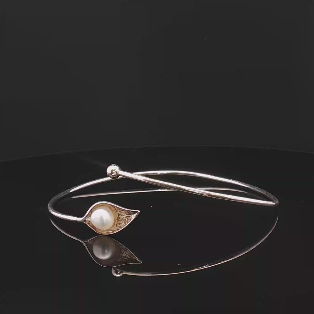 Whispering Leaf — Sterling Silver & Pearl Open Bracelet
